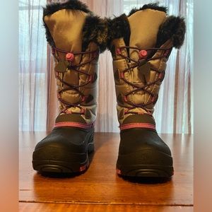 NWOT Kamik Girls Winter Boots Size 2
